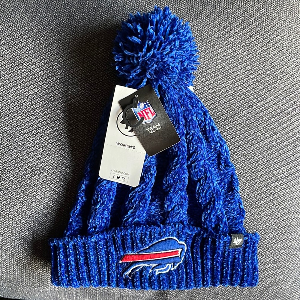 NWT Buffalo Bills Pom Pom Hat